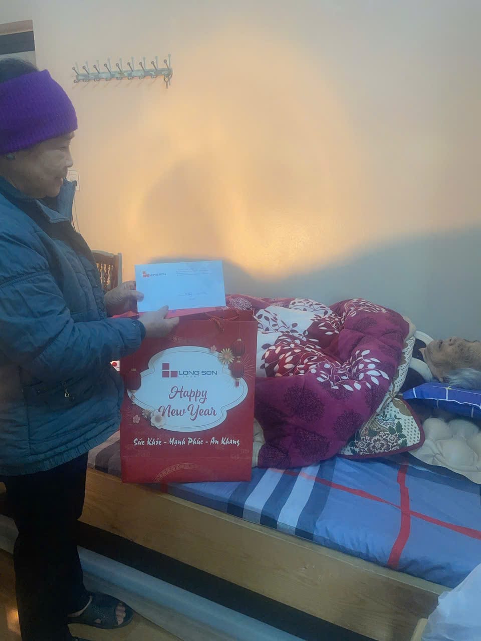 z6255741134108_df8c01d105fbfb6f7e4a8fb01ecba3ef